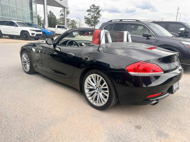 BMW Z4 sDrive35i / CARFAX - автомобили, коли, обяви за нови и употребявани 4