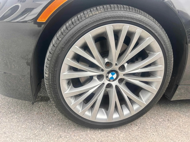 BMW Z4 sDrive35i / CARFAX - автомобили, коли, обяви за нови и употребявани 5