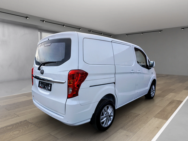 BYD ETP 3 ФАБРИЧНО НОВИ НАЛИЧНИ - автомобили, коли, обяви за нови и употребявани 2