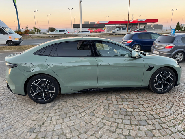 BYD Seal Seal Excellence Desig Panorama-Glasdach 360 Kamera - автомобили, коли, обяви за нови и употребявани 2