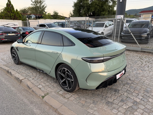BYD Seal Seal Excellence Desig Panorama-Glasdach 360 Kamera - автомобили, коли, обяви за нови и употребявани 4