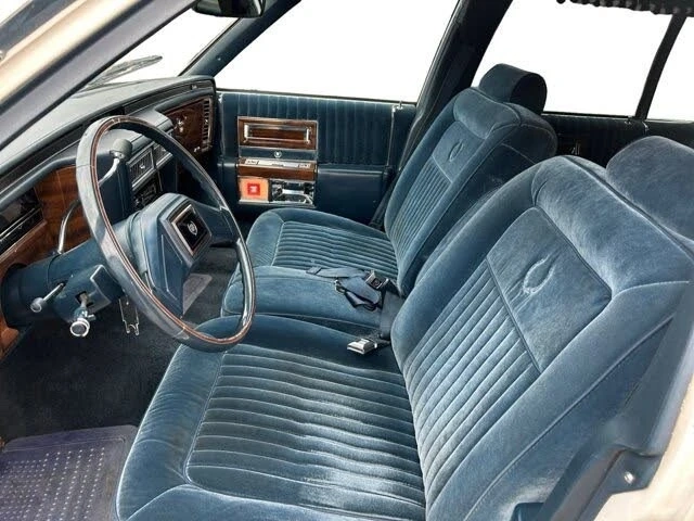 Cadillac Brougham 5.0* V8* RWD* - автомобили, коли, обяви за нови и употребявани 9