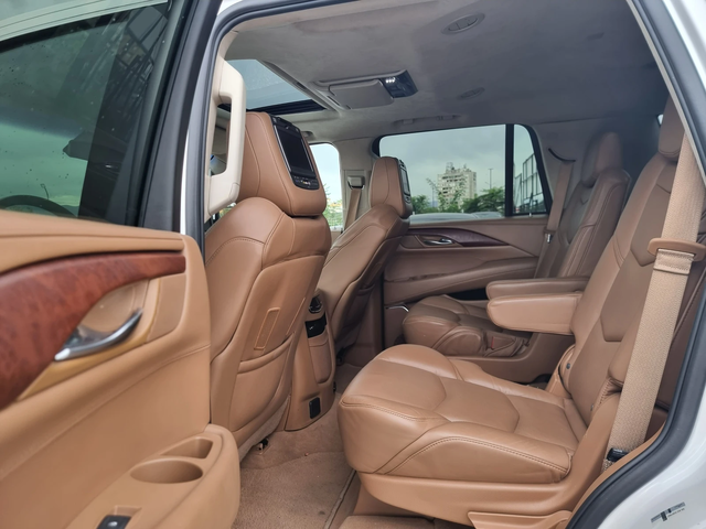 Cadillac Escalade * PLATINUM EDITION * V8 * * FULL* 22 Inch * - автомобили, коли, обяви за нови и употребявани 9