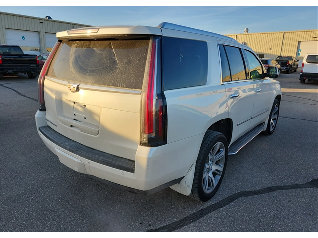 Cadillac Escalade LUXURY - автомобили, коли, обяви за нови и употребявани 2