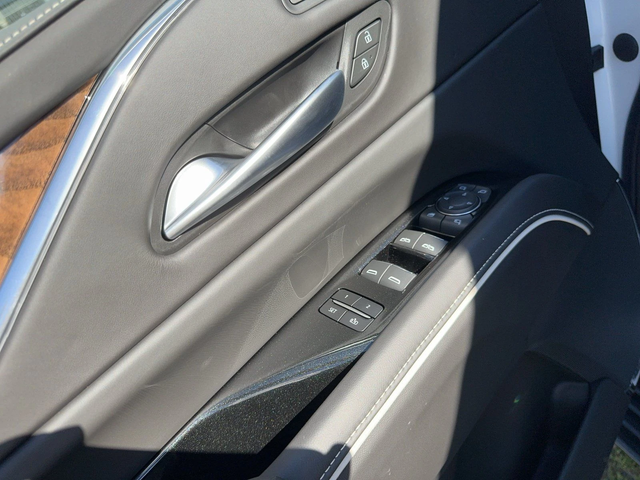 Cadillac Escalade 6.2 V8 Sport Platinum 4WD - автомобили, коли, обяви за нови и употребявани 6