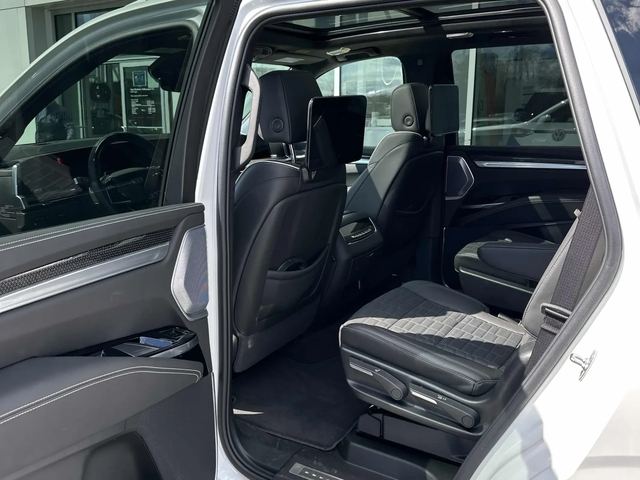Cadillac Escalade | AWD V Series | FULL | 360 | DIS | HEAD-UP | - автомобили, коли, обяви за нови и употребявани 10