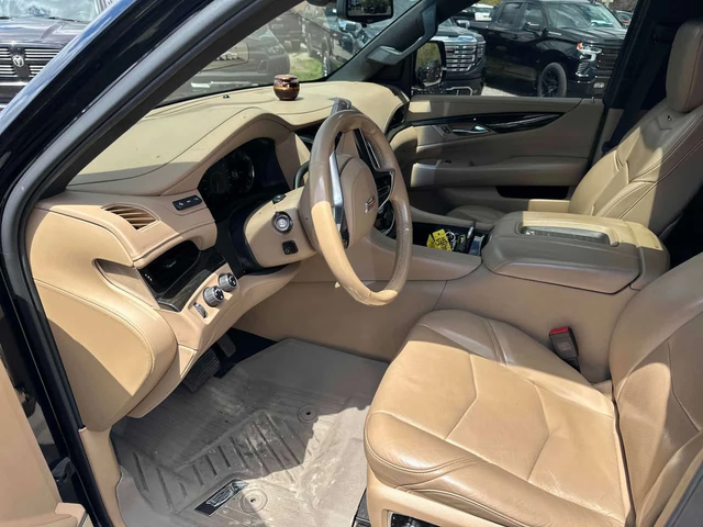 Cadillac Escalade * Platinum * 360 * 2 КЛЮЧА * ТЕЛЕВИЗОРИ - автомобили, коли, обяви за нови и употребявани 4