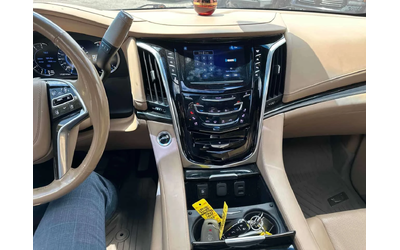Cadillac Escalade * Platinum * 360 * 2 КЛЮЧА * ТЕЛЕВИЗОРИ - автомобили, коли, обяви за нови и употребявани 8