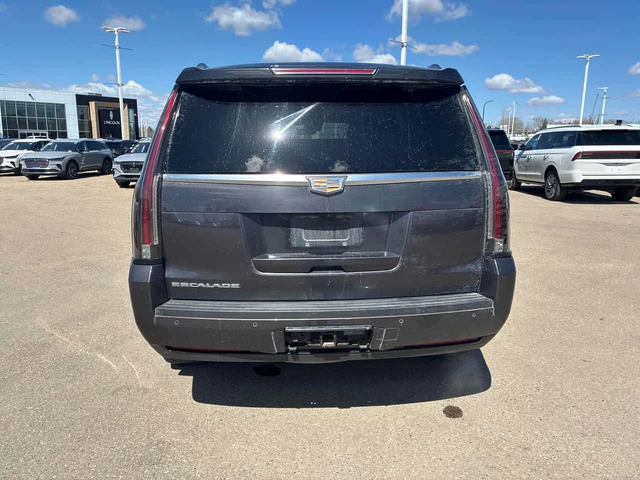 Cadillac Escalade * Premium Luxury * PANO* KEYLESS* ПОДГРЕВ* - автомобили, коли, обяви за нови и употребявани 3