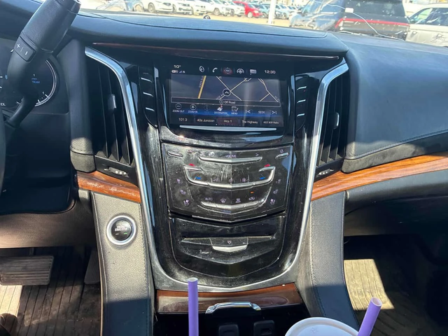Cadillac Escalade * Premium Luxury * PANO* KEYLESS* ПОДГРЕВ* - автомобили, коли, обяви за нови и употребявани 8