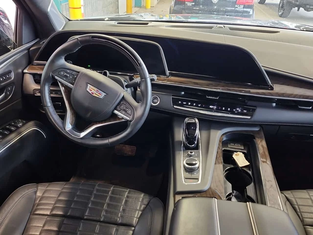 Cadillac Escalade 4WD SPORT PLATINUM| CARFAX - автомобили, коли, обяви за нови и употребявани 8