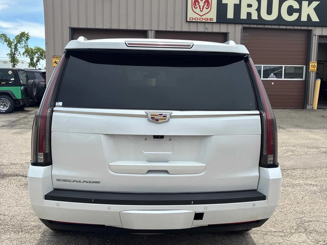 Cadillac Escalade Platinum* CARFAX* АВТО КРЕДИТ* - автомобили, коли, обяви за нови и употребявани 3