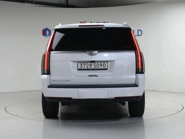 Cadillac Escalade ПОДГРЕВ| ОБДУХВАНЕ| ПАНО| 360 - автомобили, коли, обяви за нови и употребявани 1