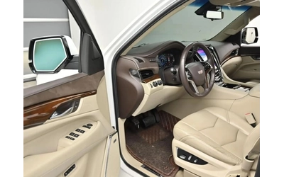 Cadillac Escalade ПОДГРЕВ| ОБДУХВАНЕ| ПАНО| 360 - автомобили, коли, обяви за нови и употребявани 7