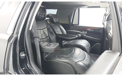 Cadillac Escalade 77ХИЛ КМ* 4 МЕСТА* ОБДУХ.* TV* - автомобили, коли, обяви за нови и употребявани 10