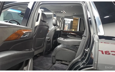 Cadillac Escalade 77ХИЛ КМ* 4 МЕСТА* ОБДУХ.* TV* - автомобили, коли, обяви за нови и употребявани 9