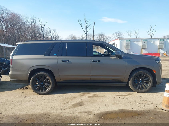 Cadillac ESCALADE ESV 6.2L V-8 DI, VVT, 420HP 4X2 Drive - автомобили, коли, обяви за нови и употребявани 12