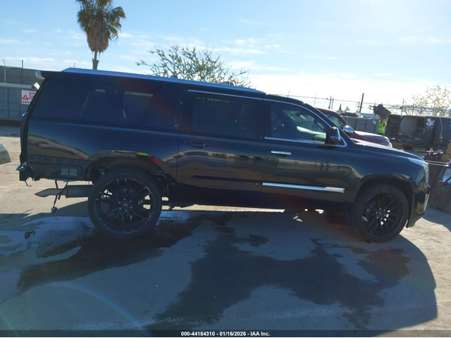 Cadillac ESCALADE ESV 6.2L V-8 DI, VVT, 420HP 4X4 Drive - автомобили, коли, обяви за нови и употребявани 13