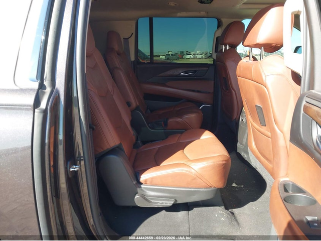 Cadillac ESCALADE ESV 6.2L V-8 DI, VVT, 420HP 4X4 Drive - автомобили, коли, обяви за нови и употребявани 7