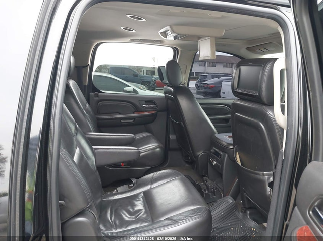 Cadillac ESCALADE ESV 6.2L V-8 VVT, 403HP All Wheel Drive - автомобили, коли, обяви за нови и употребявани 7