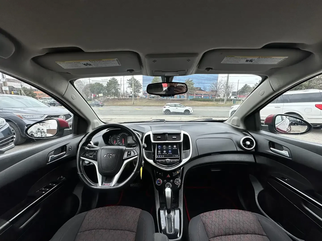 Chevrolet Aveo Sonic 1.8 LT RS Line CAM CARPLAY CRUISE БЕЗ ЩЕТИ - автомобили, коли, обяви за нови и употребявани 8