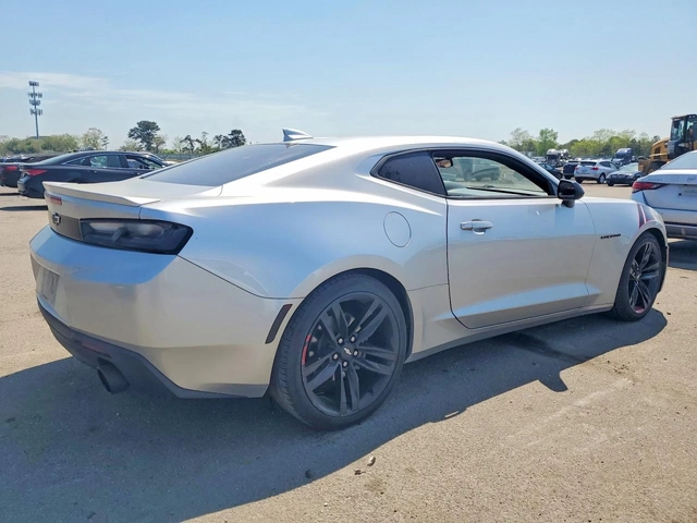 Chevrolet Camaro NAVI* CARPLAY* ОПЦИЯ ЗА КРЕДИТИРАНЕ - автомобили, коли, обяви за нови и употребявани 2