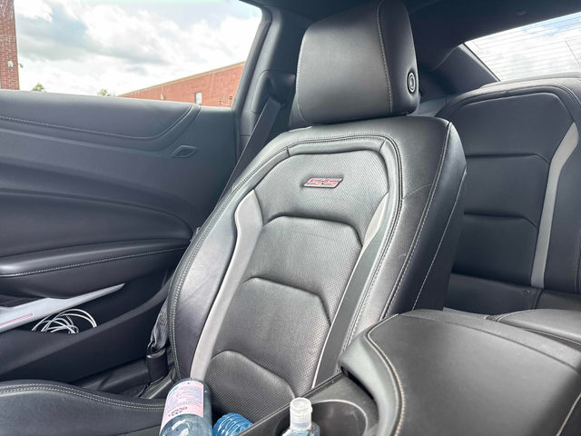 Chevrolet Camaro 6.2L 8cyl RWD - автомобили, коли, обяви за нови и употребявани 14