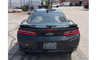 chevrolet-camaro-6-2l-8cyl-rwd - 3