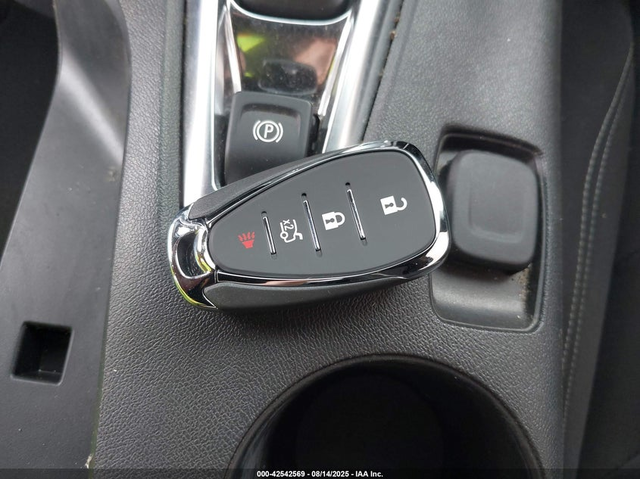 Chevrolet Camaro 6.2L V-8 DI, VVT, 455HP Rear Wheel Drive - автомобили, коли, обяви за нови и употребявани 10