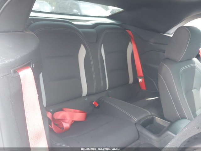 Chevrolet Camaro 6.2L V-8 DI, VVT, 455HP Rear Wheel Drive - автомобили, коли, обяви за нови и употребявани 7