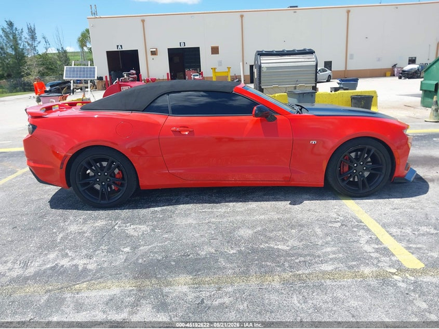 Chevrolet Camaro 6.2L V-8 DI, VVT, 455HP Rear Wheel Drive - автомобили, коли, обяви за нови и употребявани 12