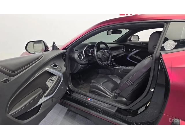 Chevrolet Camaro 6.2 V8 louis vuitton фолио * Панорама - автомобили, коли, обяви за нови и употребявани 6