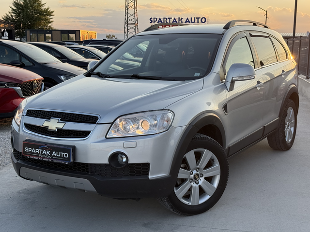 Chevrolet Captiva 2.0D* 2010г.* АВТОМАТИК* 4х4* КОЖА* 6+1 Местен* - автомобили, коли, обяви за нови и употребявани 0