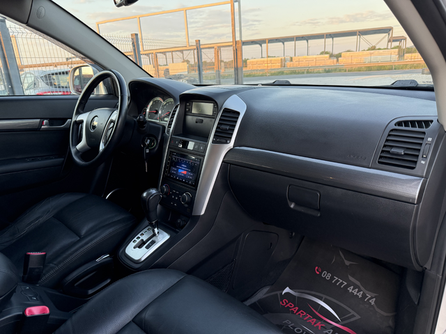 Chevrolet Captiva 2.0D* 2010г.* АВТОМАТИК* 4х4* КОЖА* 6+1 Местен* - автомобили, коли, обяви за нови и употребявани 12