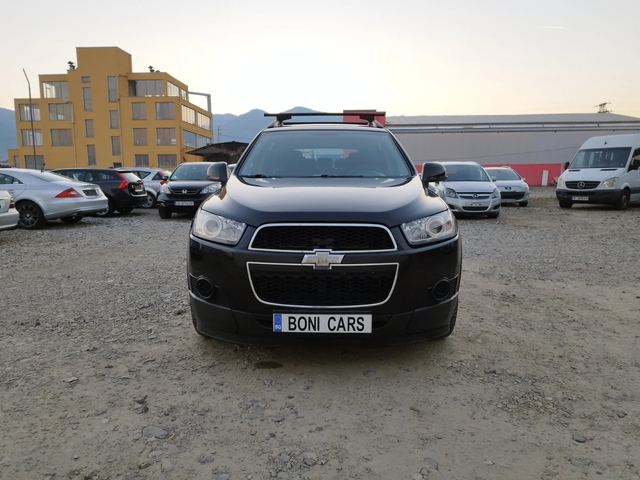 Chevrolet Captiva 2.2-VCDi-163к.с- 7 МЕСТНА - автомобили, коли, обяви за нови и употребявани 2