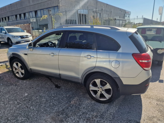 Chevrolet Captiva 2.2 CDTI AVTO KOJA NAVI - автомобили, коли, обяви за нови и употребявани 6