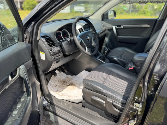 Chevrolet Captiva 2.4i-7 места-2010-ГАЗ - автомобили, коли, обяви за нови и употребявани 14