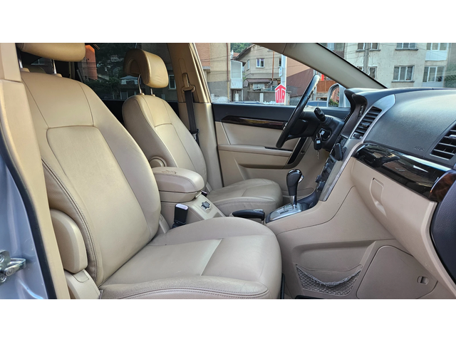 Chevrolet Captiva 2.0D AVTOMAT/KOJA/7mesta - автомобили, коли, обяви за нови и употребявани 10