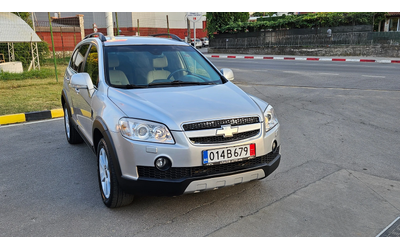 Chevrolet Captiva 2.0D AVTOMAT/KOJA/7mesta - автомобили, коли, обяви за нови и употребявани 7