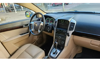 Chevrolet Captiva 2.0D AVTOMAT/KOJA/7mesta - автомобили, коли, обяви за нови и употребявани 8