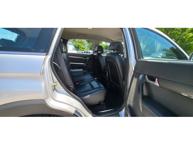 Chevrolet Captiva 2.0 VCDI 16V 4x4 ITALIA EURO 4 - автомобили, коли, обяви за нови и употребявани 8