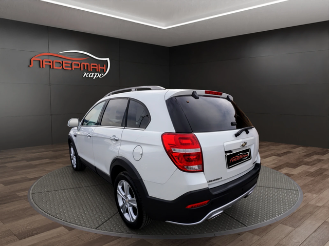 Chevrolet Captiva 2.2LTZ AUTO - автомобили, коли, обяви за нови и употребявани 3