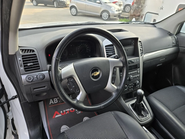 Chevrolet Captiva 2.0VCDI-127кс= 7МЕСТА= АВТОПИЛОТ= СЕРВ.ИСТОРИЯ - автомобили, коли, обяви за нови и употребявани 7