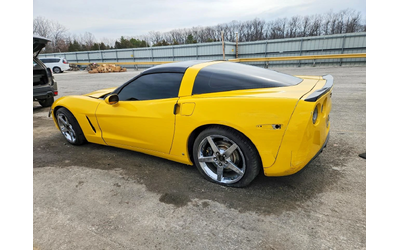 chevrolet-corvette - 2