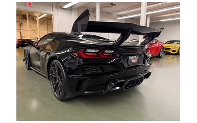 chevrolet-corvette - 1