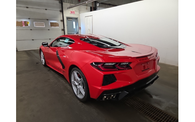 chevrolet-corvette-6-2l-8cyl-rear-wheel-drive - 3