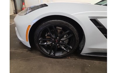 chevrolet-corvette-6-2l-8cyl-rear-wheel-drive - 5