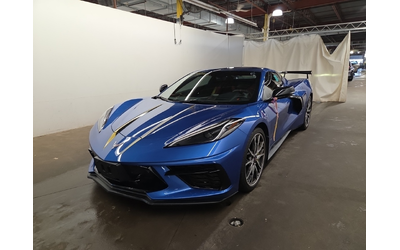 chevrolet-corvette-6-2l-8cyl-rear-wheel-drive - 0
