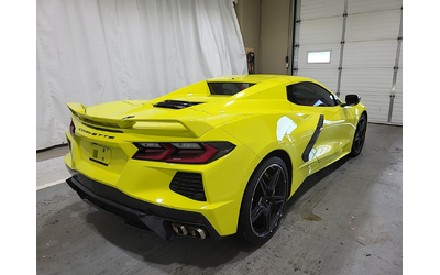 chevrolet-corvette-6-2l-8cyl-rear-wheel-drive - 2