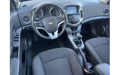 Chevrolet Cruze 1,8i 141ps,GPL,нави,мулти,темпо,борд.,евро5 - автомобили, коли, обяви за нови и употребявани 14